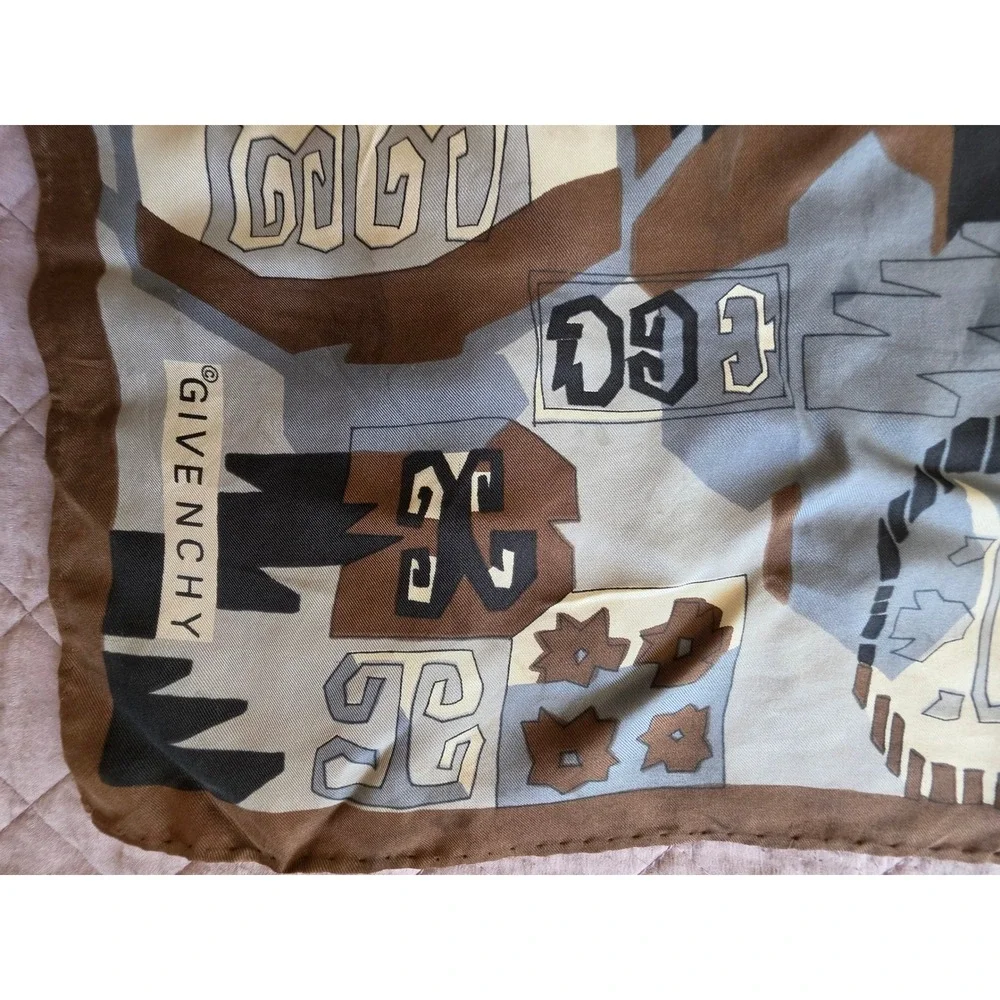 Givenchy VTG Elegant Chic Heritage Logo‎ Geometric Gray Brown Silk Scarf (flaws)